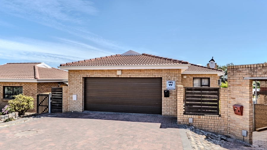 3 Bedroom Property for Sale in Normandie Western Cape